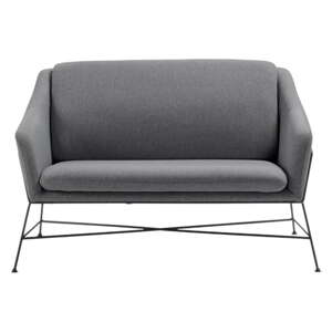 Sivá pohovka 128 cm Brida – Kave Home